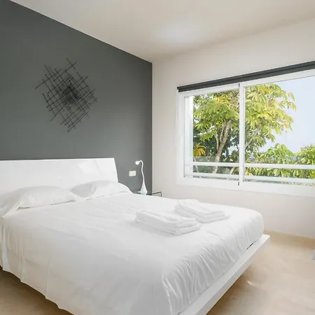 2278-modern In The Alcazaba Lagoon Apartament
