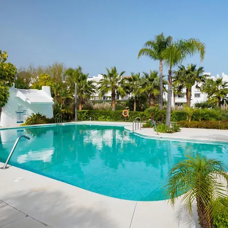 Apartment 2278-modern In The Alcazaba Lagoon