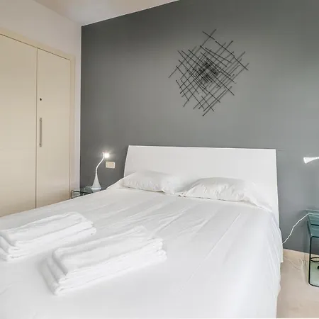 2278-modern In The Alcazaba Lagoon Apartment *